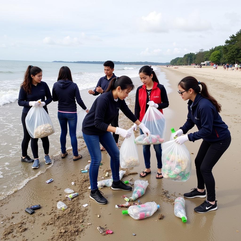 Học sinh THPT Gia Định dọn dẹp bãi biển